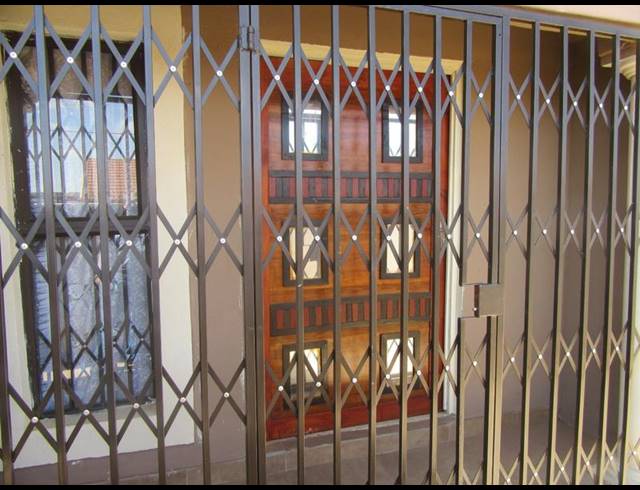 3 BEDROOM HOUSE FOR SALE IN MOHLAKENG